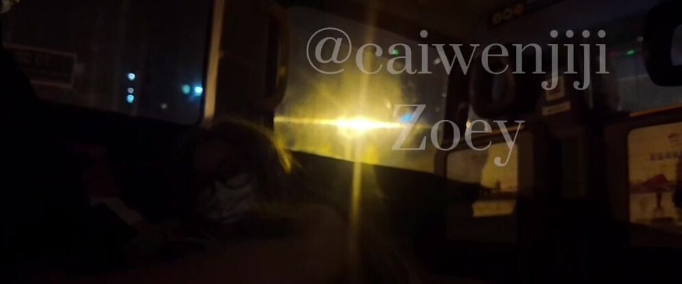 『zoey』反差可愛萌妹戶外馬路戴上項圈狗鏈被爸爸調教啪啪，大屌撐滿潤滑濕暖蜜穴，被操的騷叫不停 (2)