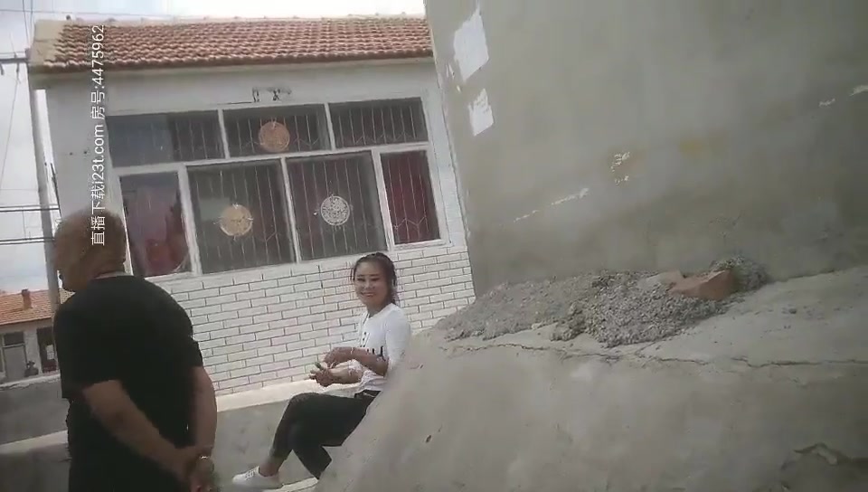 一路向西《大萌萌探花》帶你探訪城中村如何搭訕站街賣淫女吃快餐