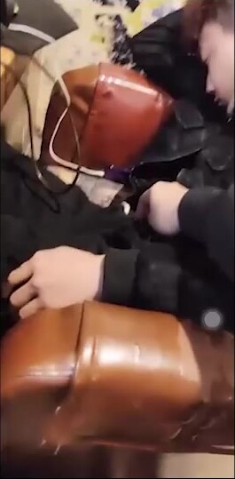 【真實合集】桑拿房偷摸直男,婚房操醉酒新郎,網咖扒直男褲子摸大雞,緊張刺激