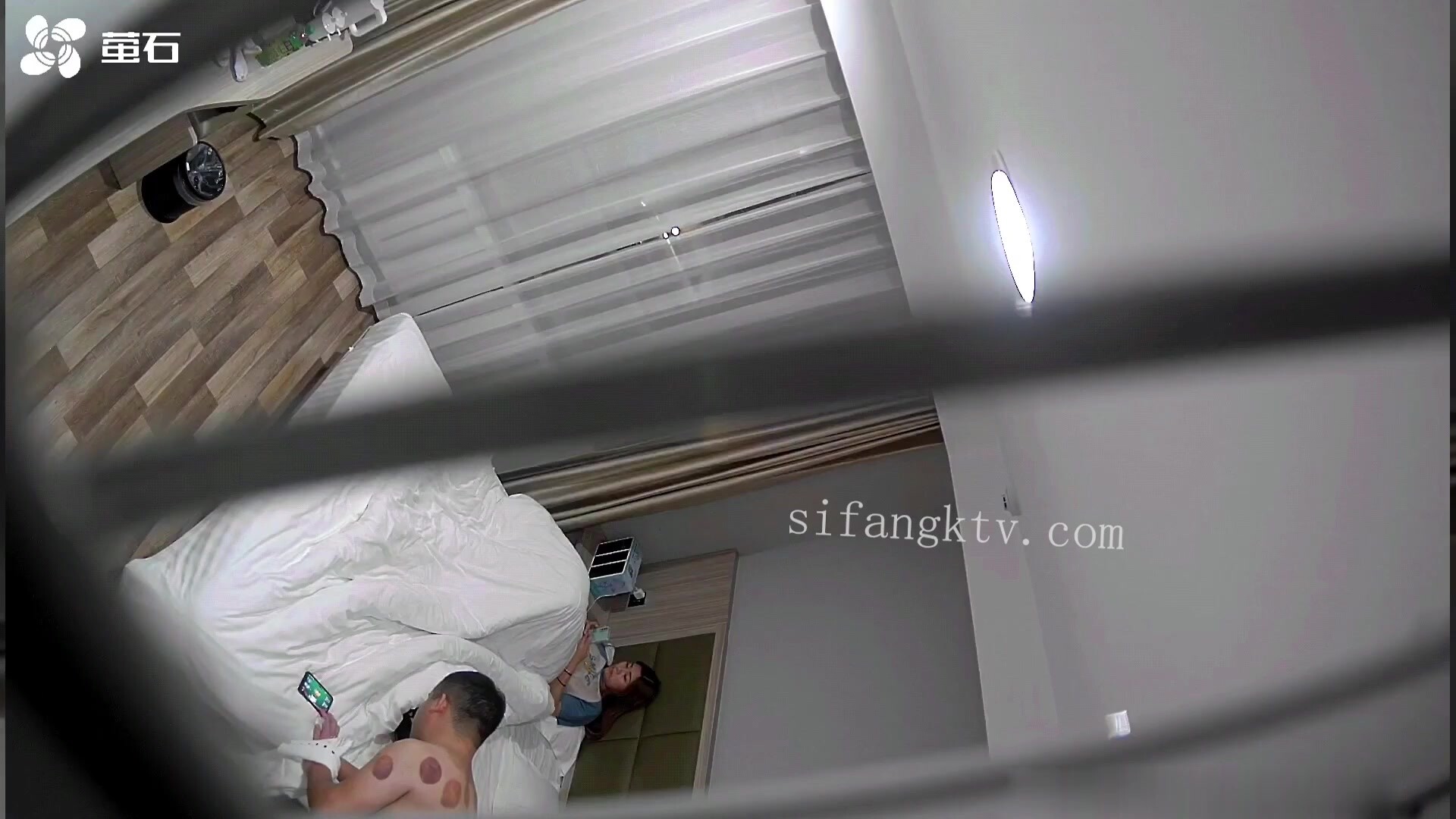 《監控破解》剛拔完火罐的小夥約長髮美少婦來瀉火連幹兩炮