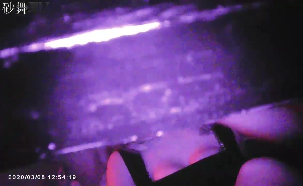 《昆明砂舞》到舞廳還有什麼不好意思的直接開摸開幹 (2)