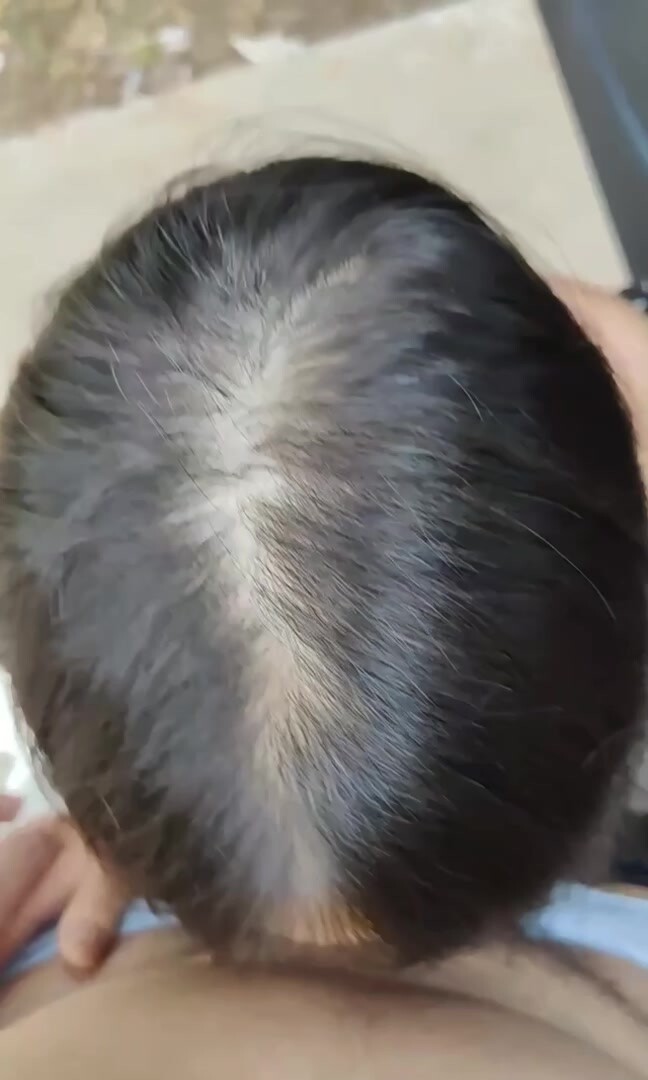 叔嫂亂倫：超會噴水的小嫂子，跟嫂子戶外小樹林車震野戰，一邊艹逼一邊抓奶子，絕對刺激！
