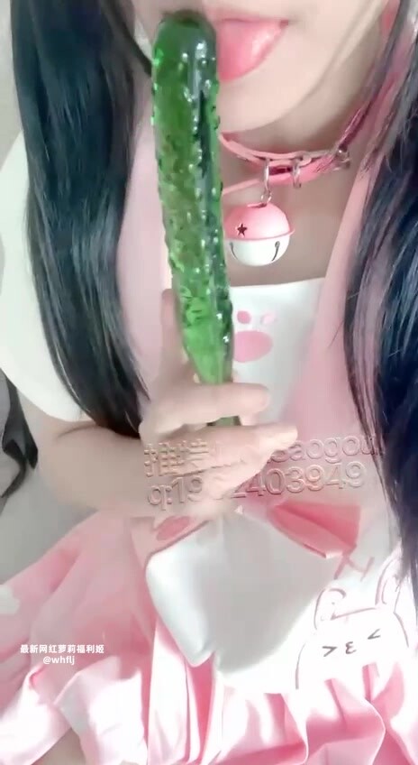 【小雯寶寶 (幼凜) 】超嫩露臉卡哇伊小蘿莉母狗 長得越乖 玩的越嗨，輕輕一操就哼哼唧唧的一使勁兒感覺就操破了一樣 完 (3)