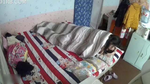 家庭攝像頭被黑TP出租房蝸居打工小兩口激情造愛大吊奶騷妻叫聲誘人嬌喘說戳死我了你深點更舒服