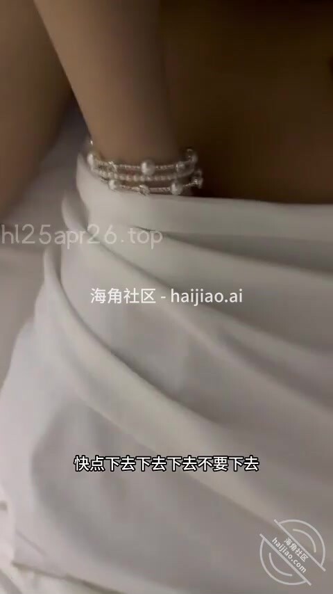 雪糕原創22趁哥哥睡著了我穿上黑色婚紗幫哥哥口雞巴
