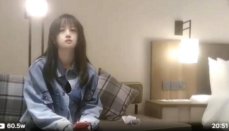 糖心探花- 約炮在校大學生妹子，沒想到真的很騷，一直讓快操她的小騷逼。