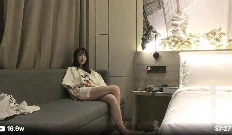糖心探花- 約炮苗條小妹