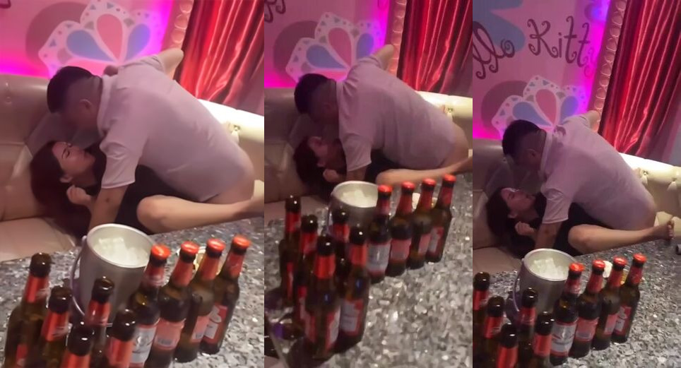 門事件 唱粵語歌順便看我朋友打炮