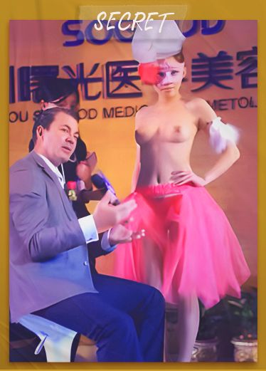 廣州曙光醫學美容醫院 釋出會專家老外當眾講解專業理念 模特赤身裸體