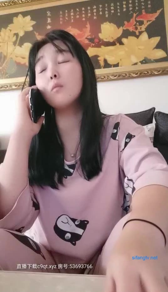 顏值不錯豐滿身材【18歲的小狐狸】人氣學生妹跟炮友啪啪，翹大屁股跳蛋玩弄一番口交後入，很是誘惑喜歡不要錯過