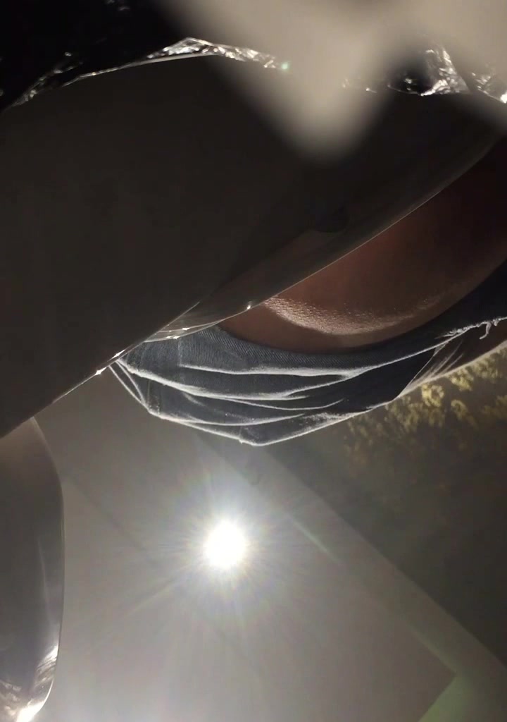 商場廁所連續偷拍兩個小嫩妹