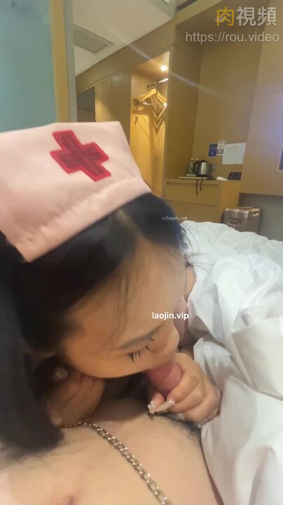 狗鏈綁著我的護士制服性奴讓她好好侍奉主人 過膝襪 狗鏈綁著我的護士制服性奴讓她好好侍奉主人 過膝襪