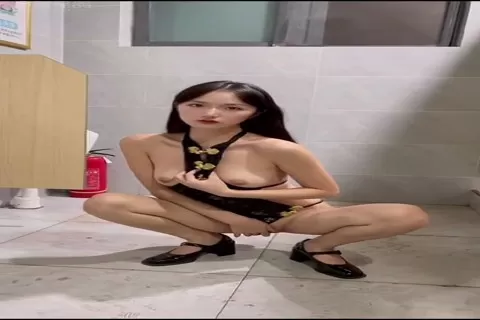 38萬網紅 寵物爬行片 外流1