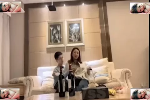 台灣本土自拍 勾搭朋友老婆出來喝酒 瘋狂消費套路灌醉騙上床性愛影片外流